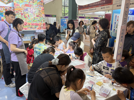 天龙配资 好博会|揭秘“最受小朋友欢迎的展位”
